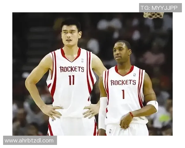 姚明惊艳全场的最佳上篮瞬间回顾与精彩解析